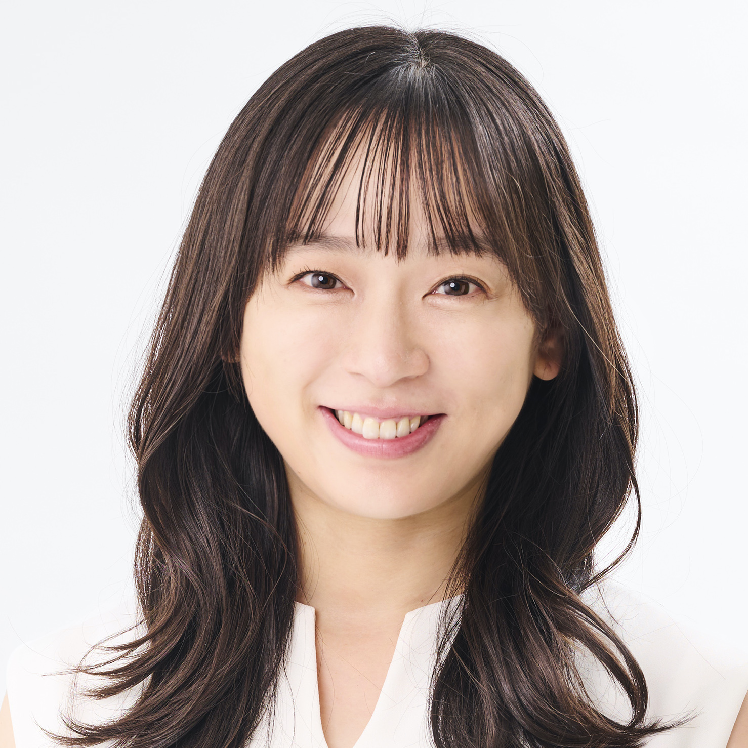 角島 美緒 - クィーンズアベニュー公式サイト